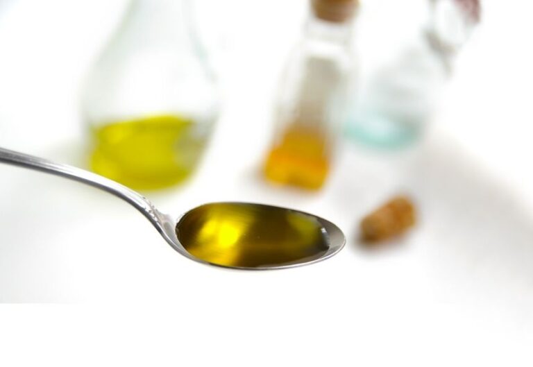 cuantas calorías tiene el aceite de oliva por cucharada